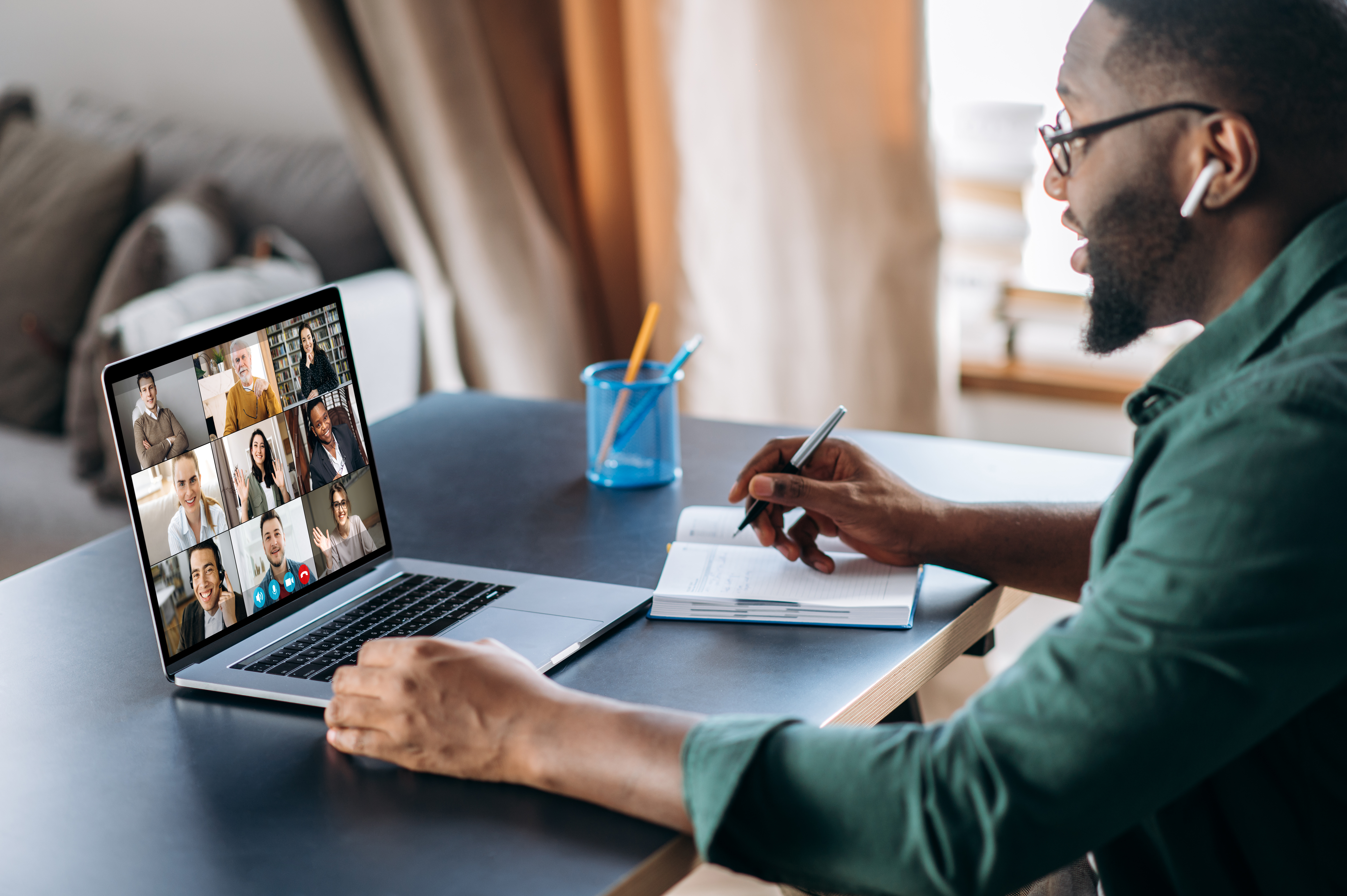 The Top Tools for Zoom Training